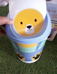 Garbage holder