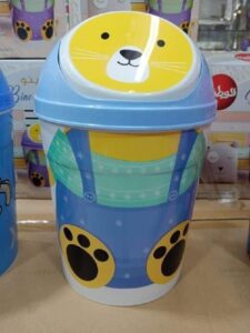 Garbage holder
