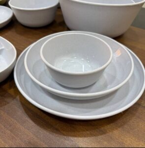 Flo dish set