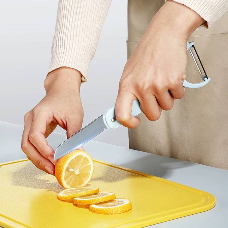 طقم مقص و قشاره