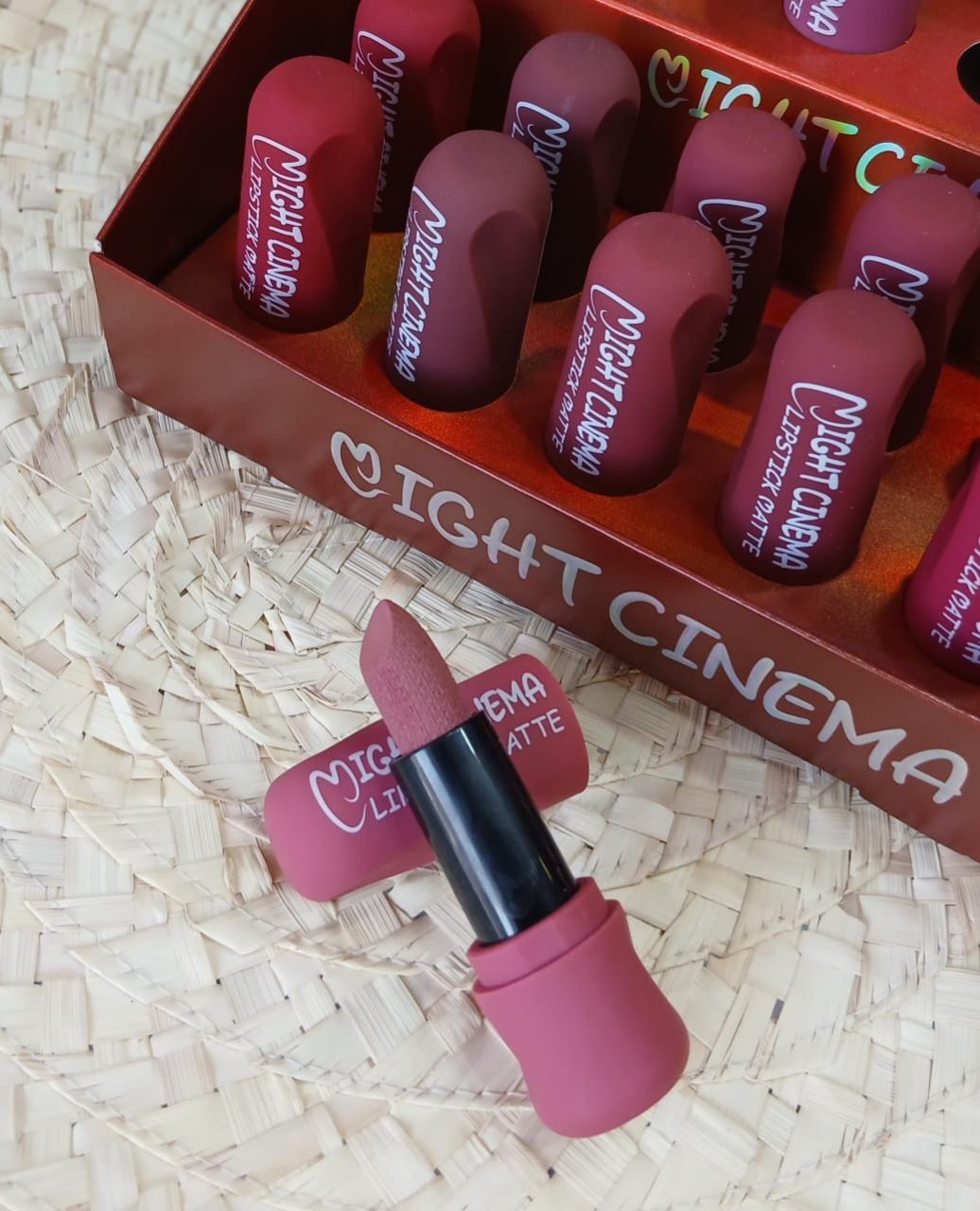 ليب ستيك مايت سينما